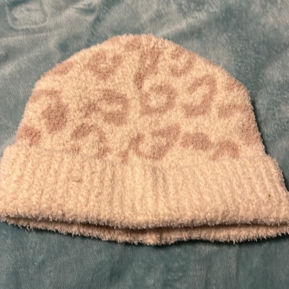 Barefoot Dreams Beanie - Picture 2 of 7